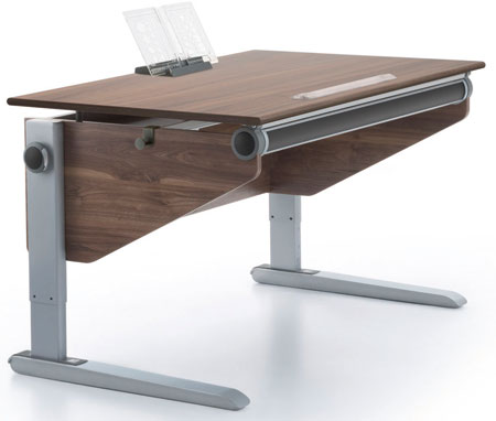 Парта для ребенка Moll Winner Comfort Walnut